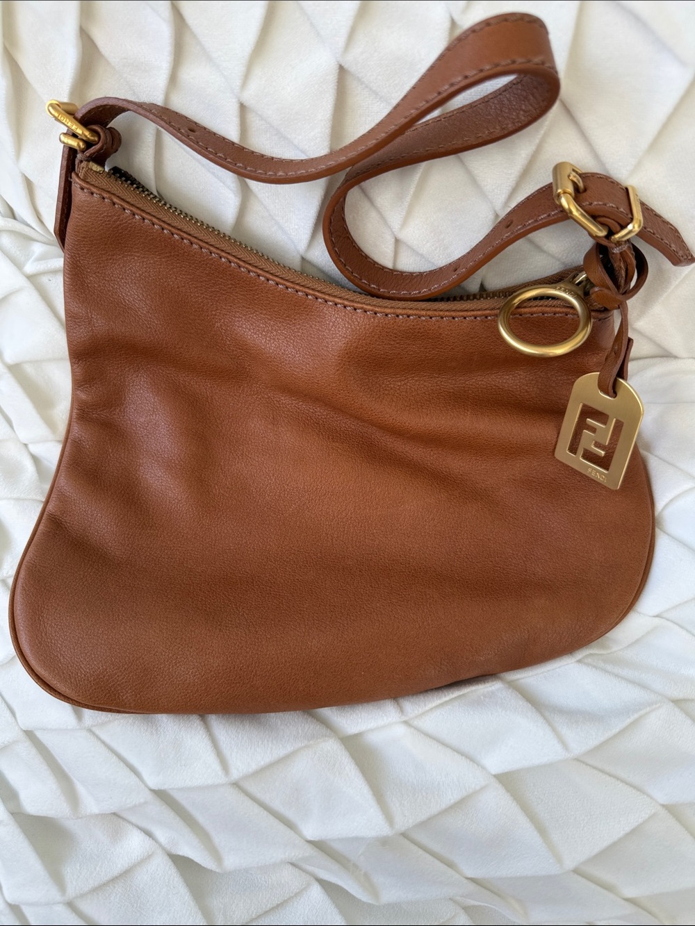 Fendi Vintage Small Leather Oyster Bag in Cognac Brown - Picture 5 of 5